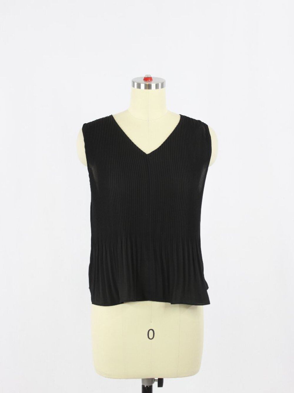 Aritzia BABATON Damien Black Plisse Pleated Crepe Cropped V-Neck Blouse, Size S